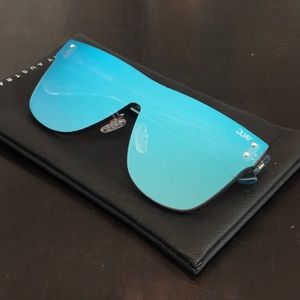 Quay Phantom Sunnies Gradient Turquoise